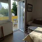Vukelic Lägenhet Novi Vinodolski