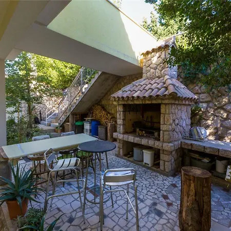 Vukelic Apartment