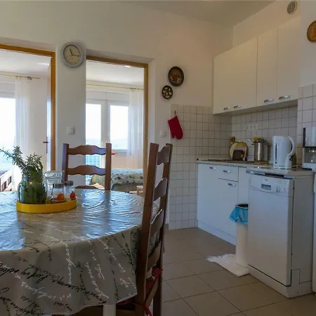 Vukelic Apartment