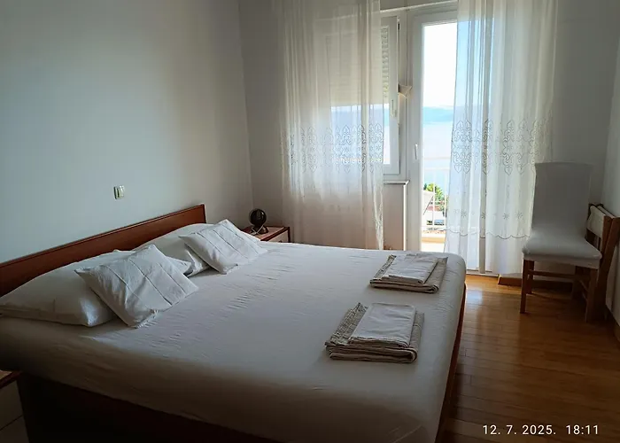 Vukelic Apartment